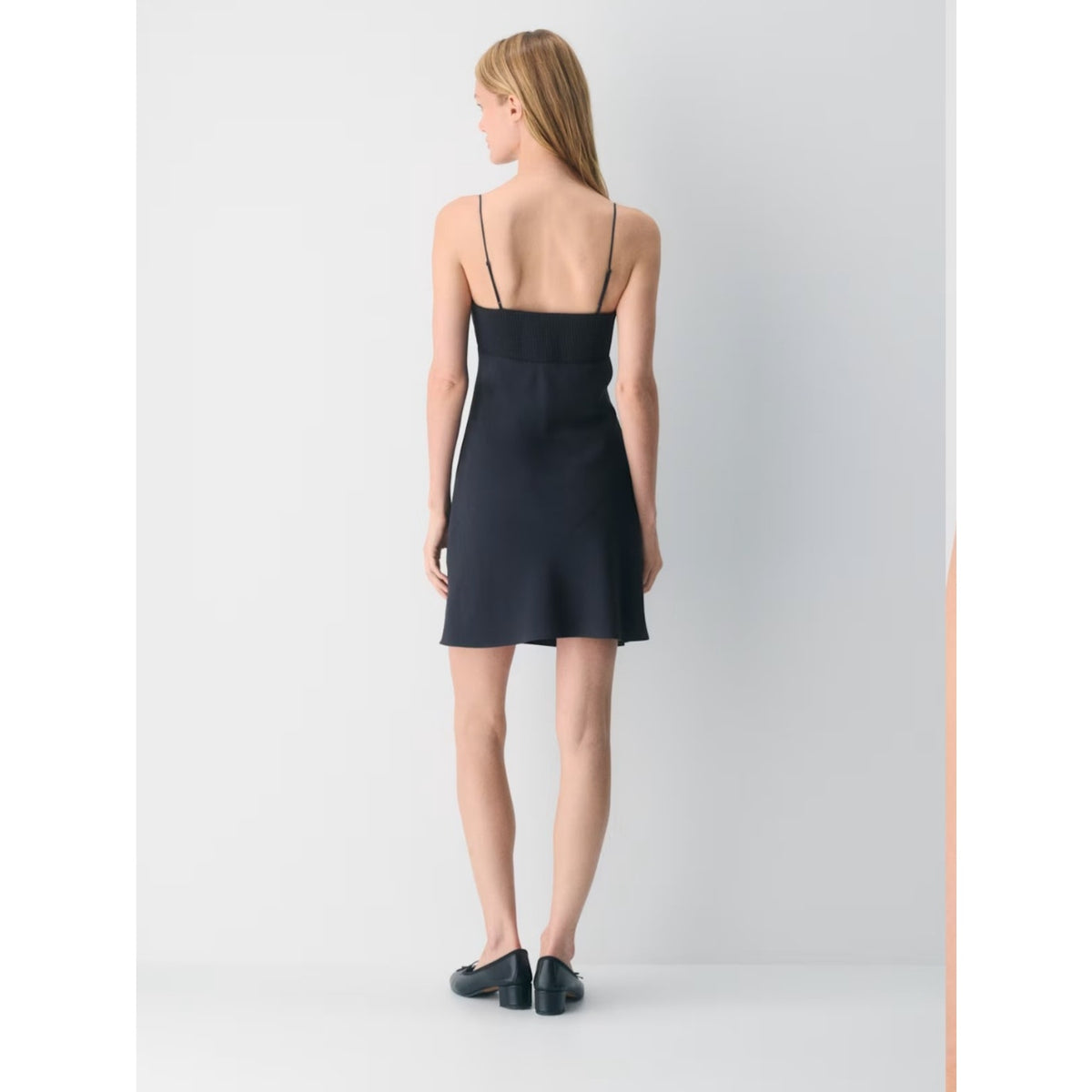Aritzia Wilfred Foxley Black Crepe Mini Dress Sz 8 NWT