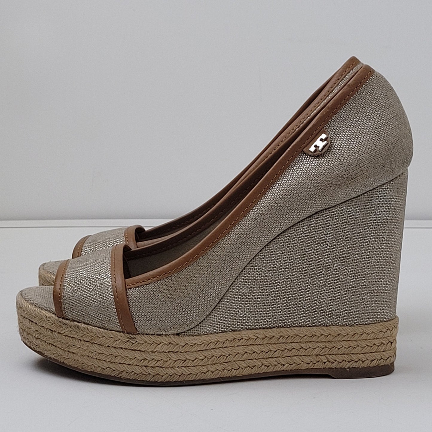 Tory Burch Women's Tan Shimmer Canvas Wedge Shoes Size 39/8.5