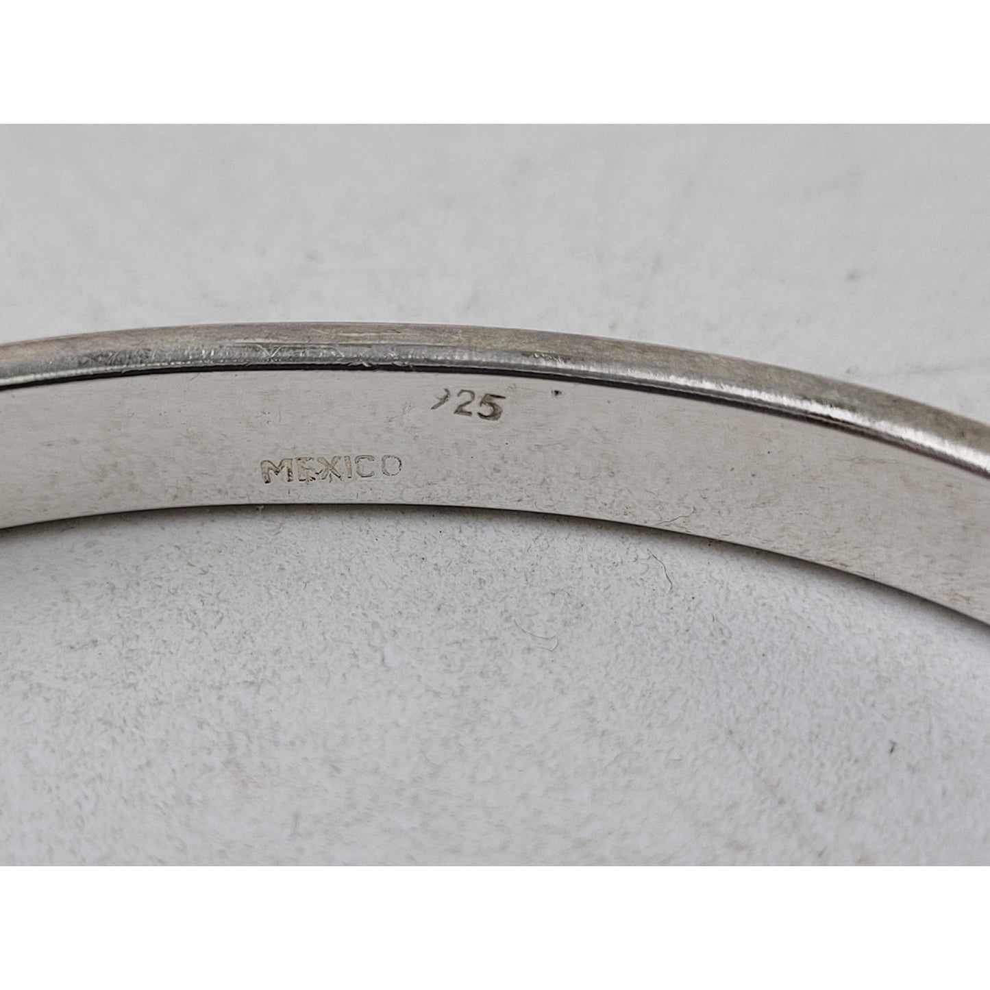 Vintage Sterling Silver Bracelet Bangle w Turquoise Stones Inlay | 26 grams