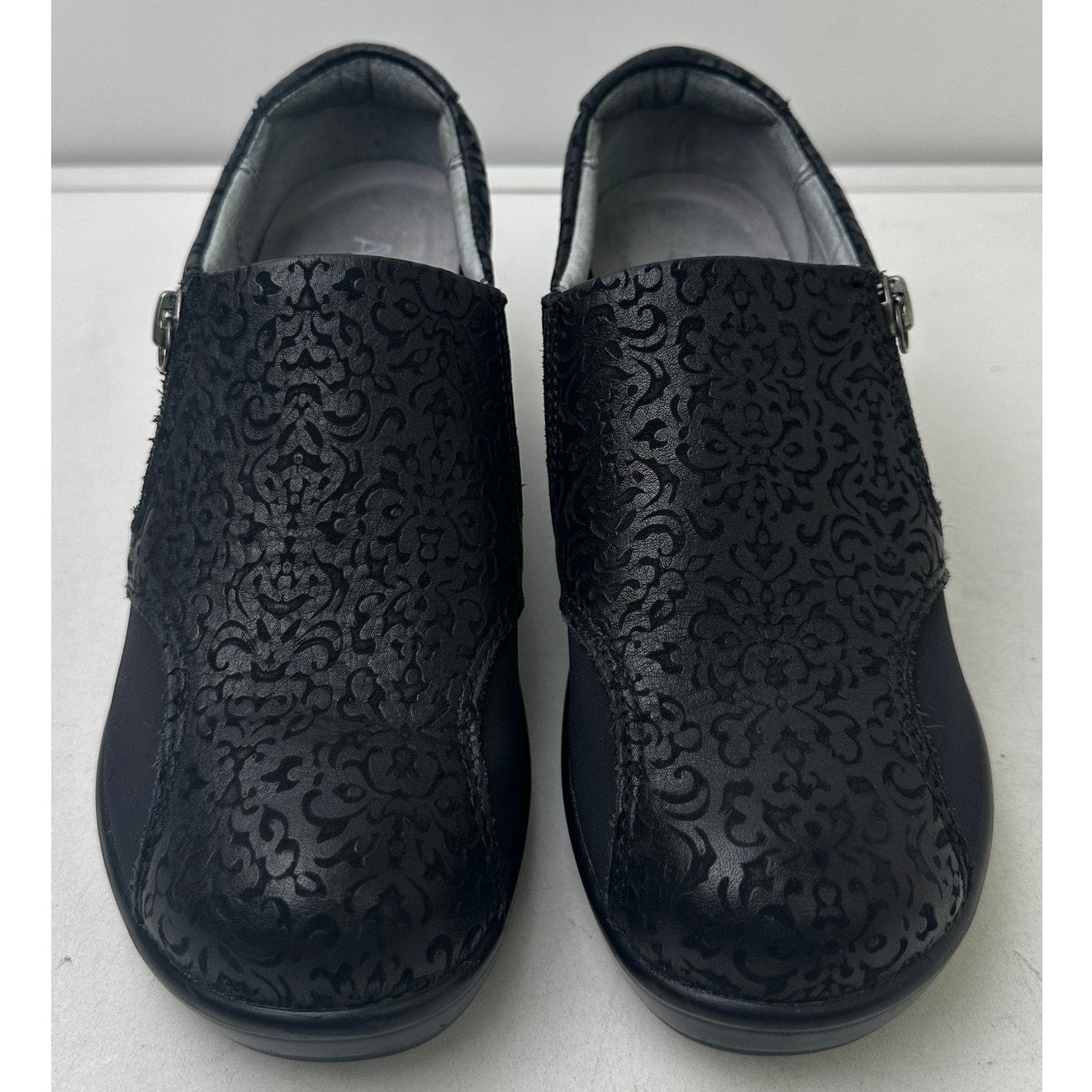Alegria Hayden Black Floral Embossed Leather Shoes Women's Sz 36