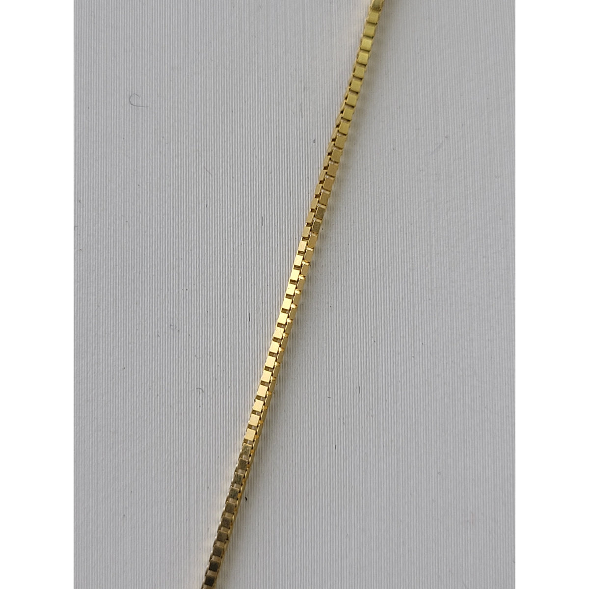 Solid 14K Yellow Gold Vintage Engraved Locket on 20" Gold Box Link Chain | 8.24g