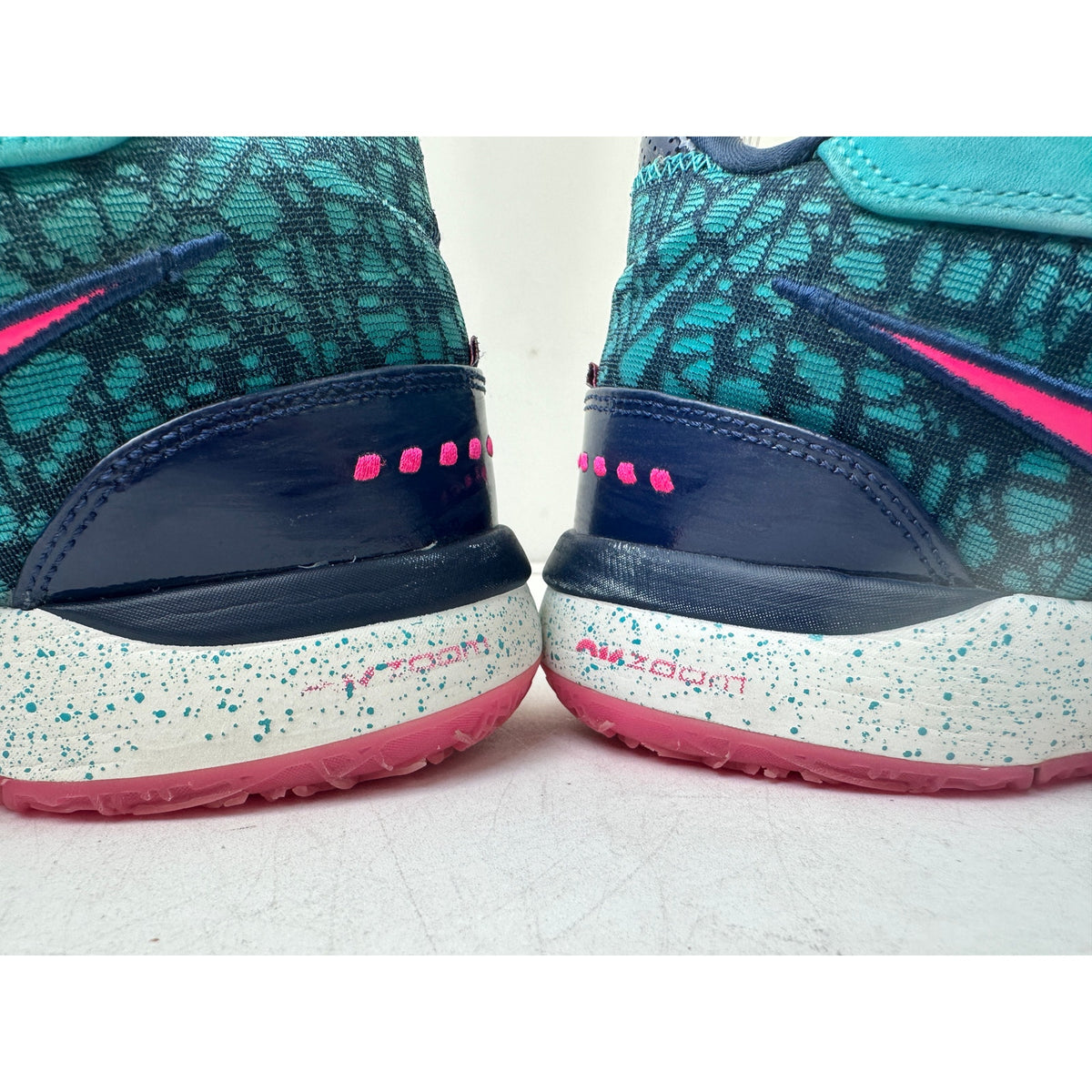 Nike Zoom LeBron NXXT Gen AMPD South Beach Sneakers Men's Sz 10.5