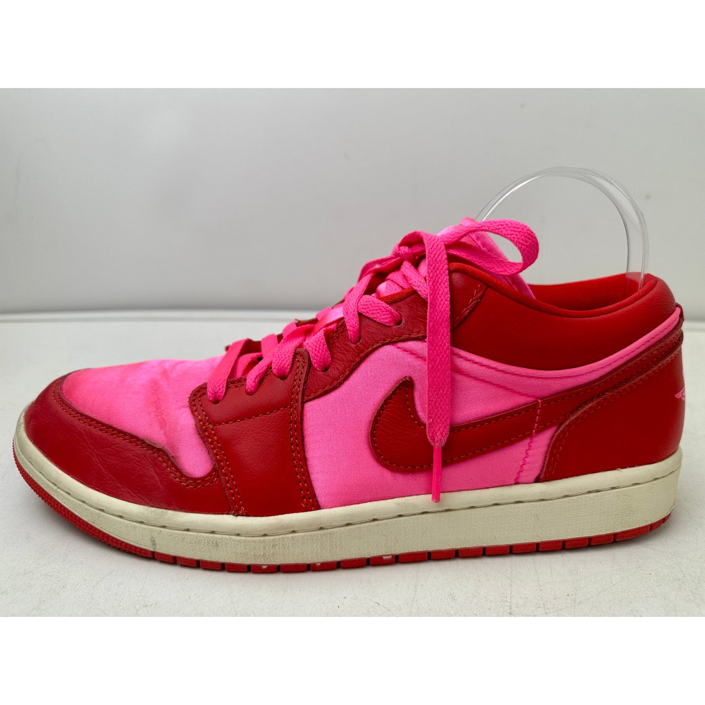 Air Jordan 1 Low SE Pink Blast Sneakers Women's Sz 11