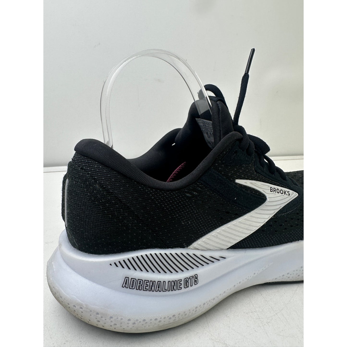Brooks Adrenaline GTS 24 Black / White Running Shoes Women's Sz 8.5