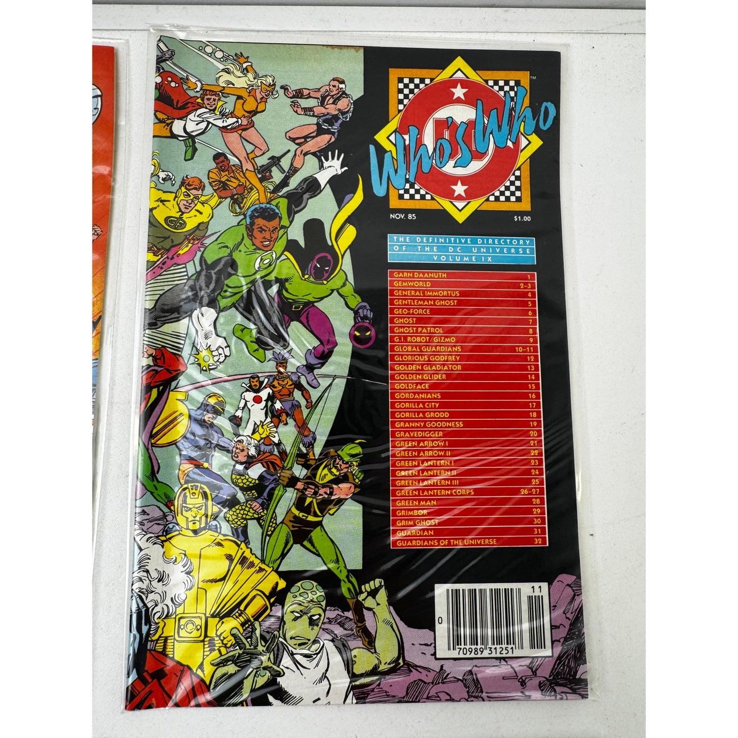 Lot of 10 Various DC Comics (Gotham by Gaslight, DC's Who's Who, Green Lantern+)