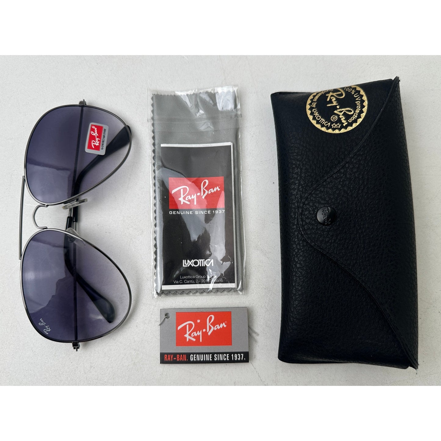 Authentic Ray-Ban Aviator Classic Black / Gradient Lenses Unisex Sunglasses
