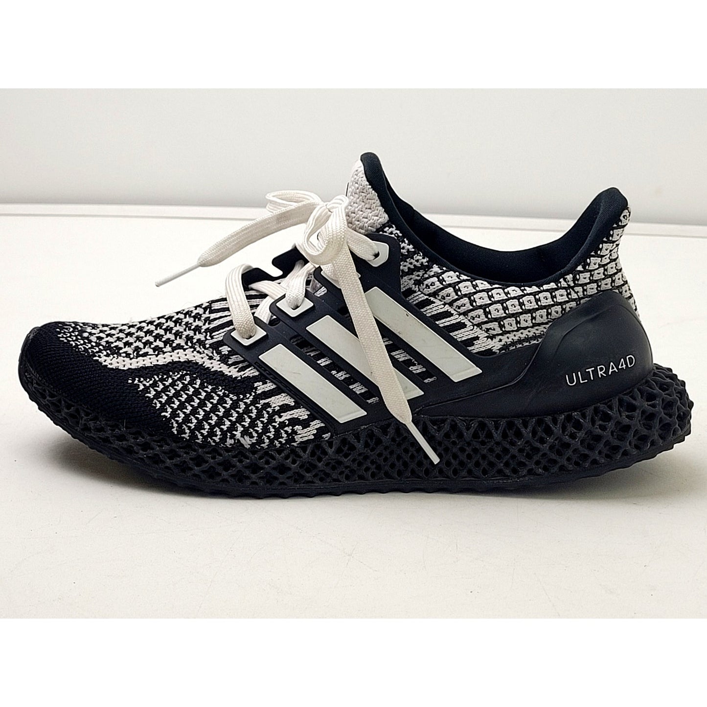 Adidas Ultra 4D Knit Primeknit Running Shoes Oreo Men's Sz 6 / Women's Sz 7