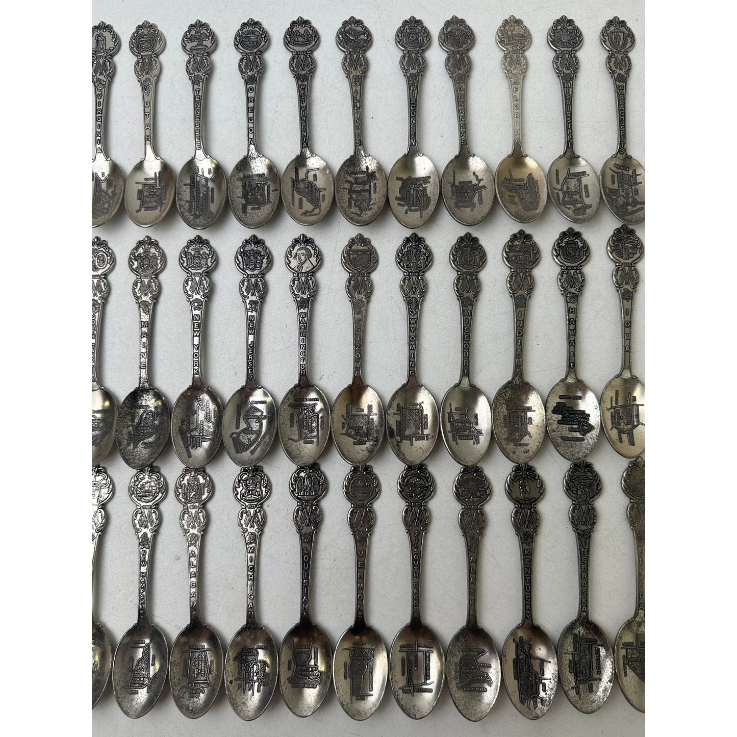Vintage American Collectors Guild Heritage Collection of US States 51-Spoon Set