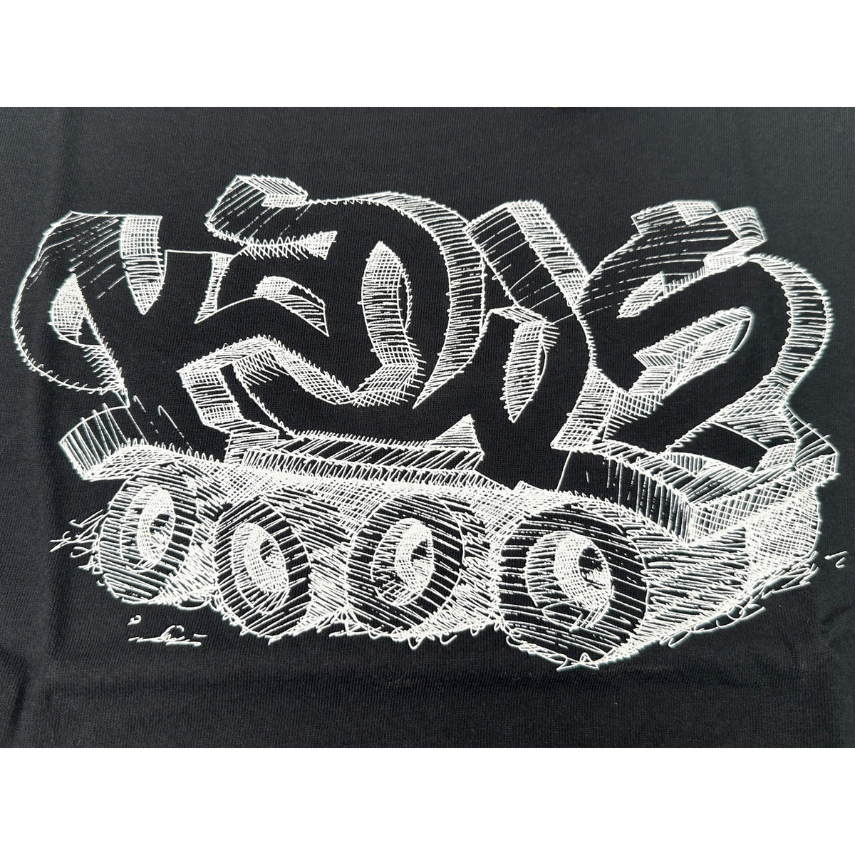 KAWS x Uniqlo UT Graffiti Wordmark Tank Tracks Black Tee Shirt Men's Sz XS | NWT