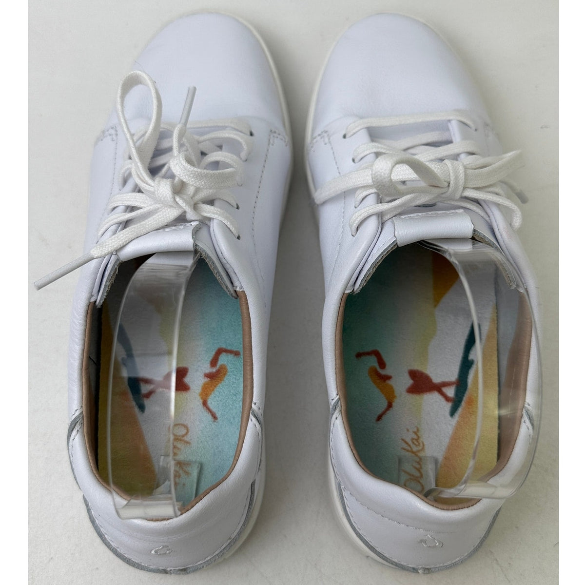 OluKai Pehuea Li 'llI Women's White Leather Sneakers Women's Sz 8