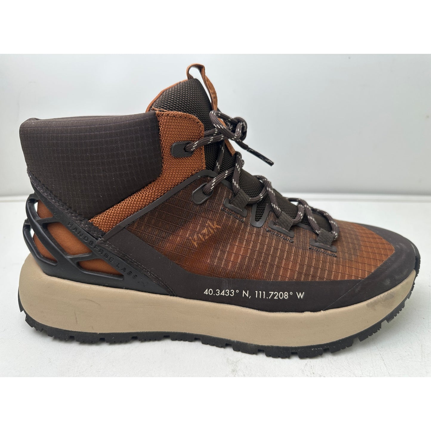 Kizik Wasatch Mid Caramel Cafe Slip-on Hiking Boots Men's 8.5 / Women's 10