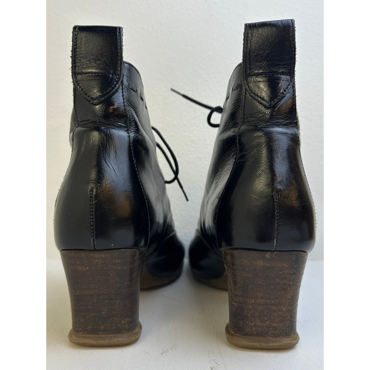 John Fluevog Operetta Bartoli Black Leather Lace Up Ankle Boots Women's Sz 9