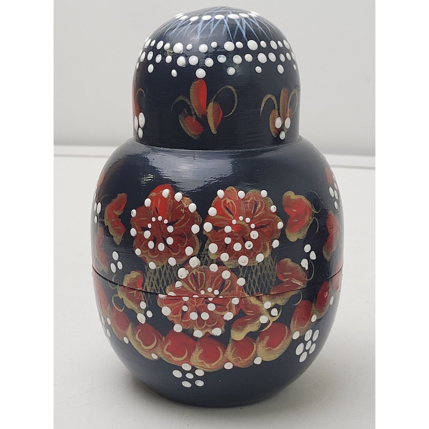 Vintage Hand-Painted Matryoshka Nesting Doll Set | 11 pieces | 6 1/4" Tall