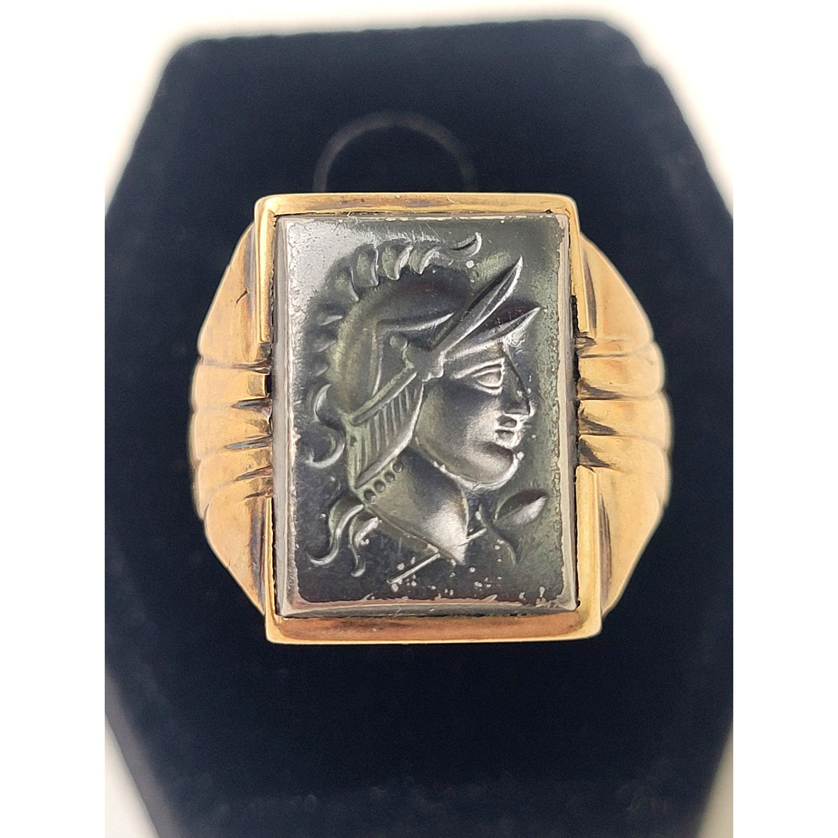 Vintage 9K Yellow Gold Men's Signet Ring Hematite Stone Soldier Sz 9 | 5.83 g