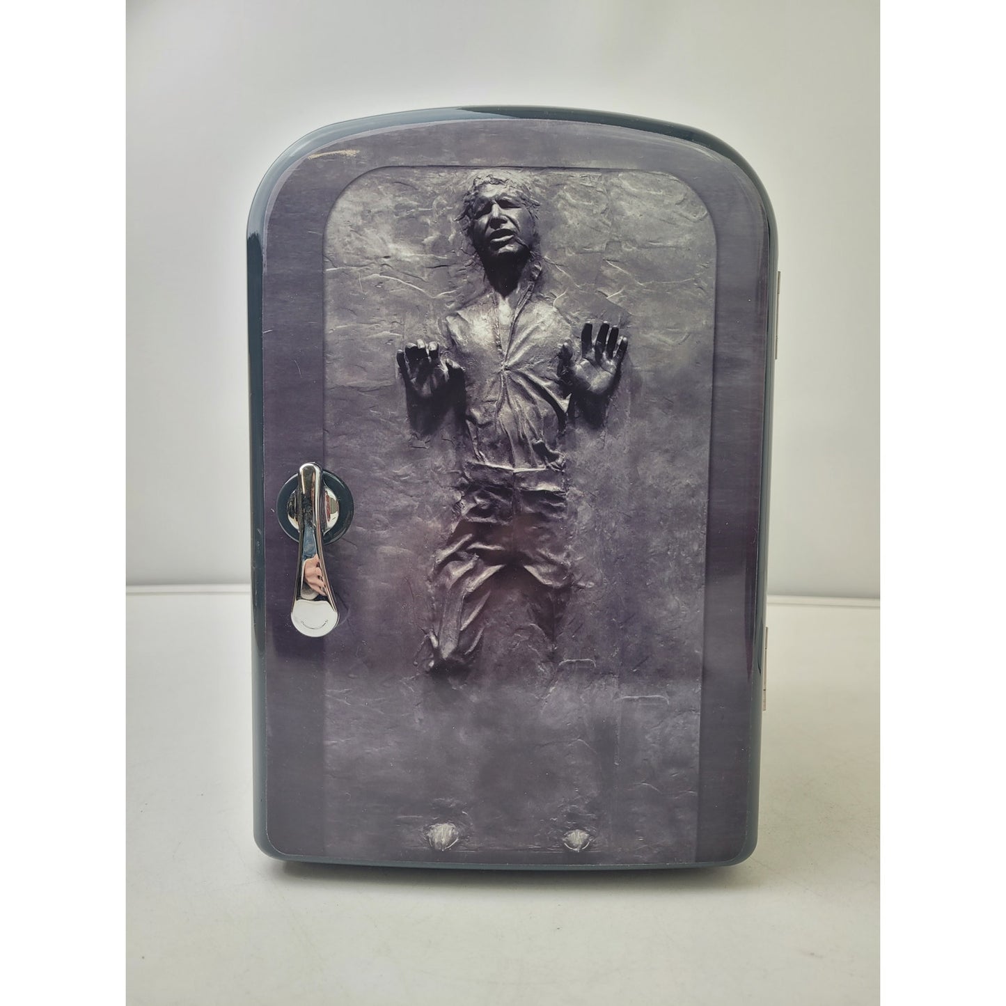 Disney Star Wars Hans Solo 4-Liter Thermoelectric Mini Fridge Open Box