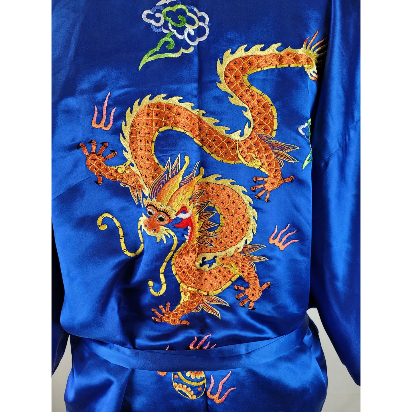 Vintage Pearls Brand Gold Dragon Embroidered Blue Silk Robe w Belt Sz S/M