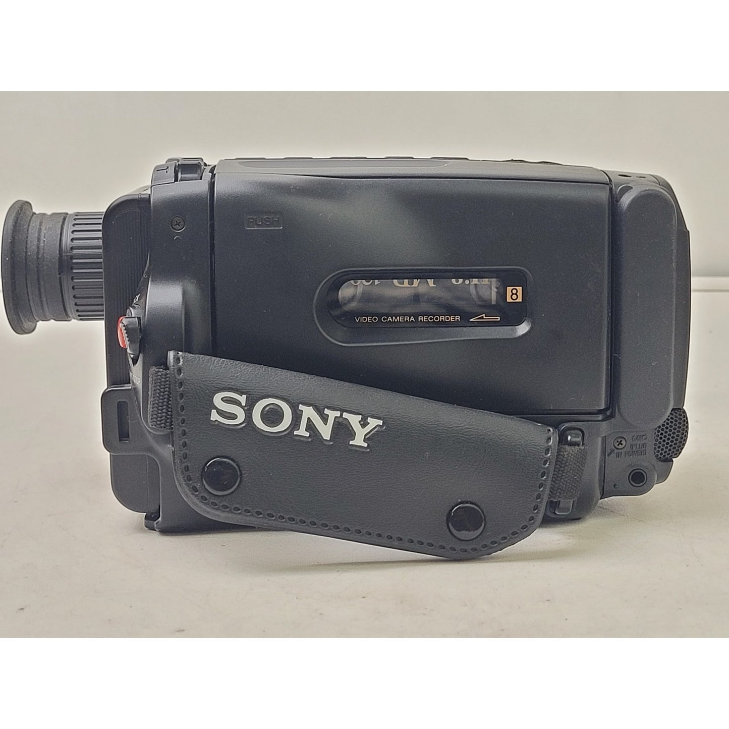 VTG Sony Handycam Video 8 Camcorder CCD-TR420 Bag Charger Lens | Parts/Repair