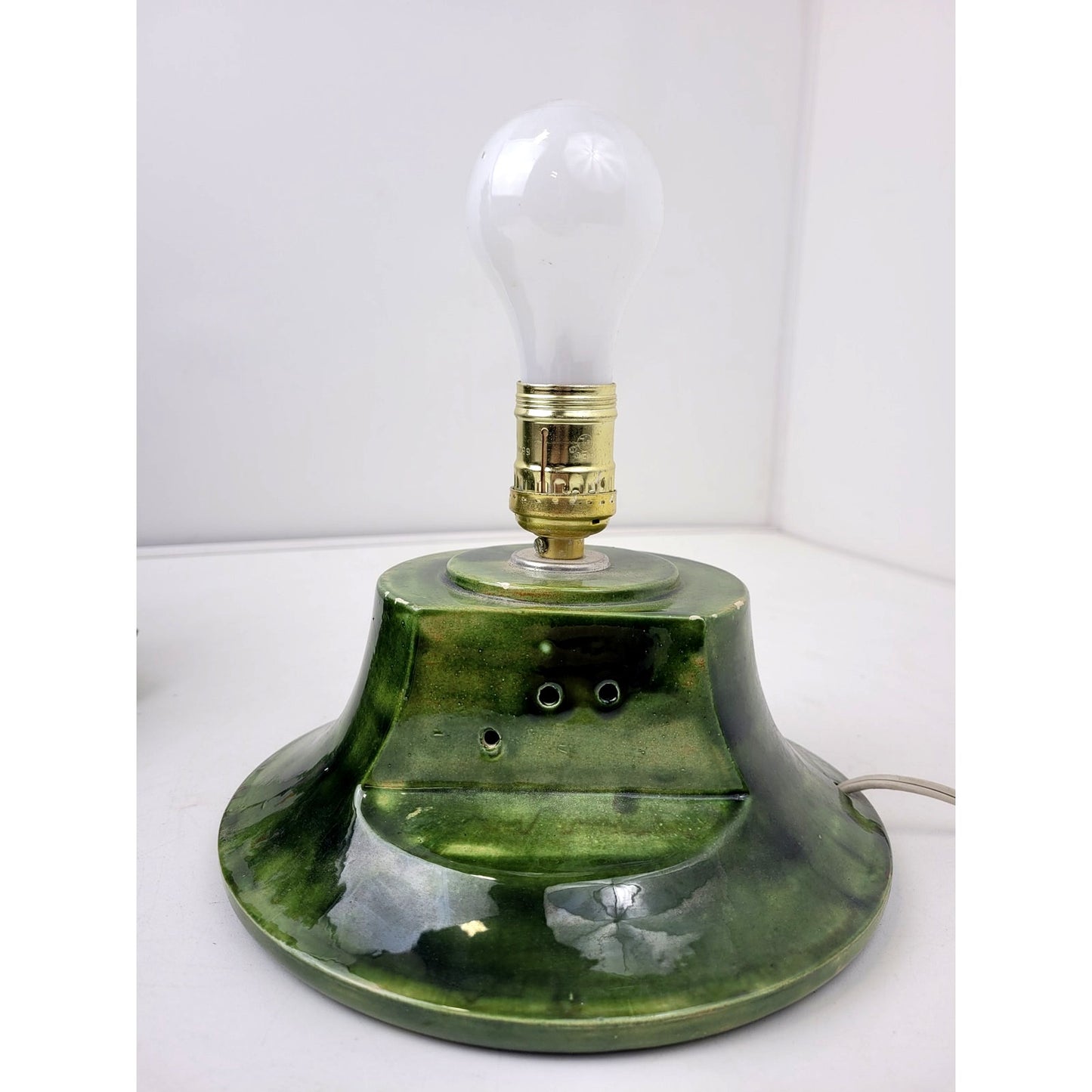 1960s-70s VTG Arnel's Green Ceramic Light-Up Christmas Tree 18"