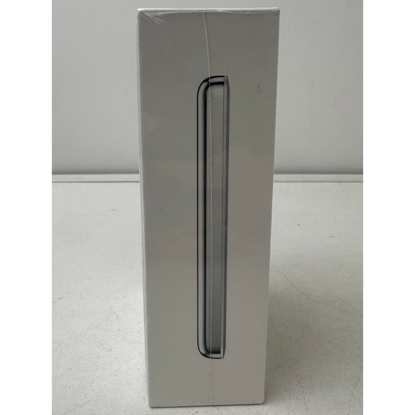 New Sealed Apple iPod Classic 7th Generation 120GB Silver MP3 Player