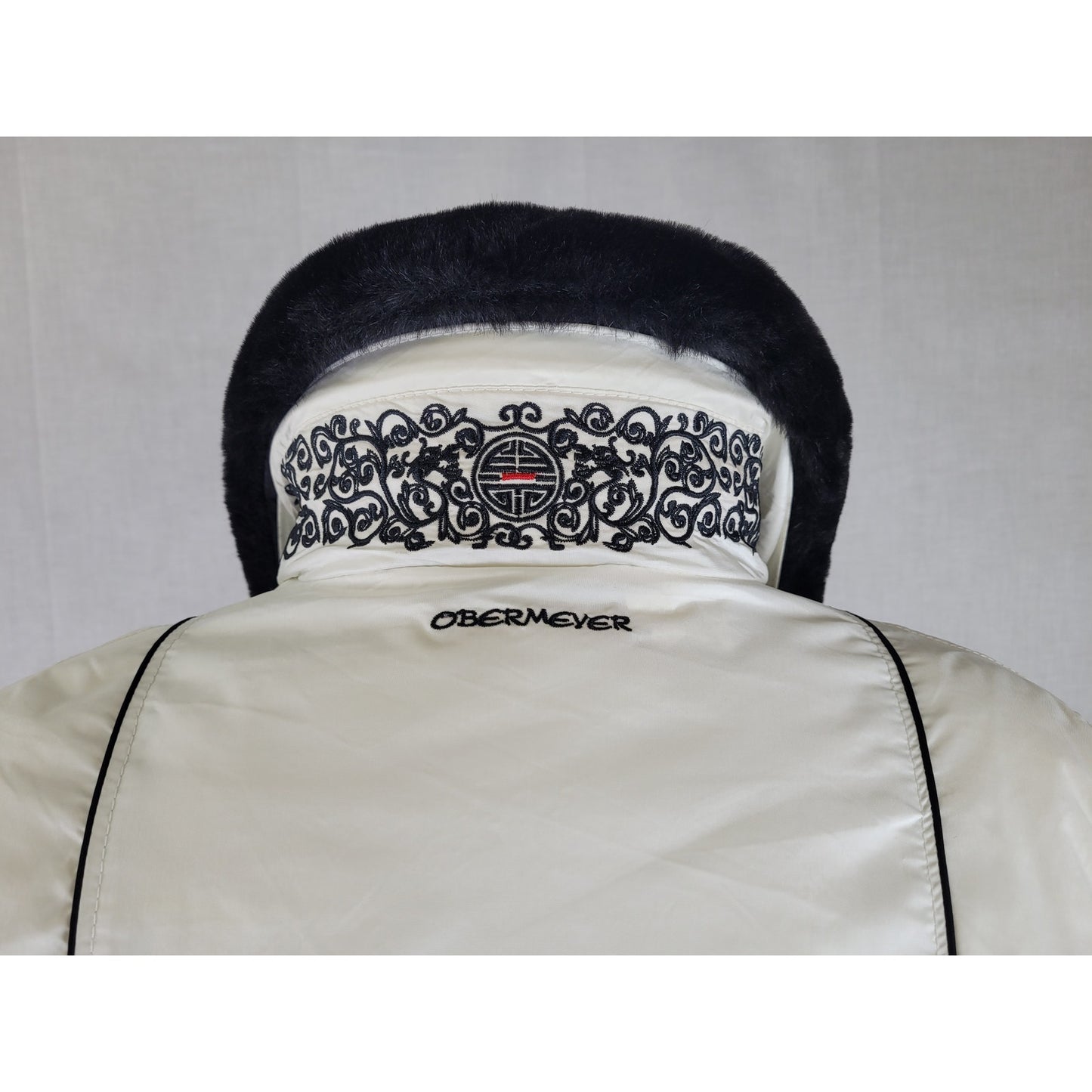 Obermeyer Ski Jacket White & Black Faux Fur Collar Women's Sz 10