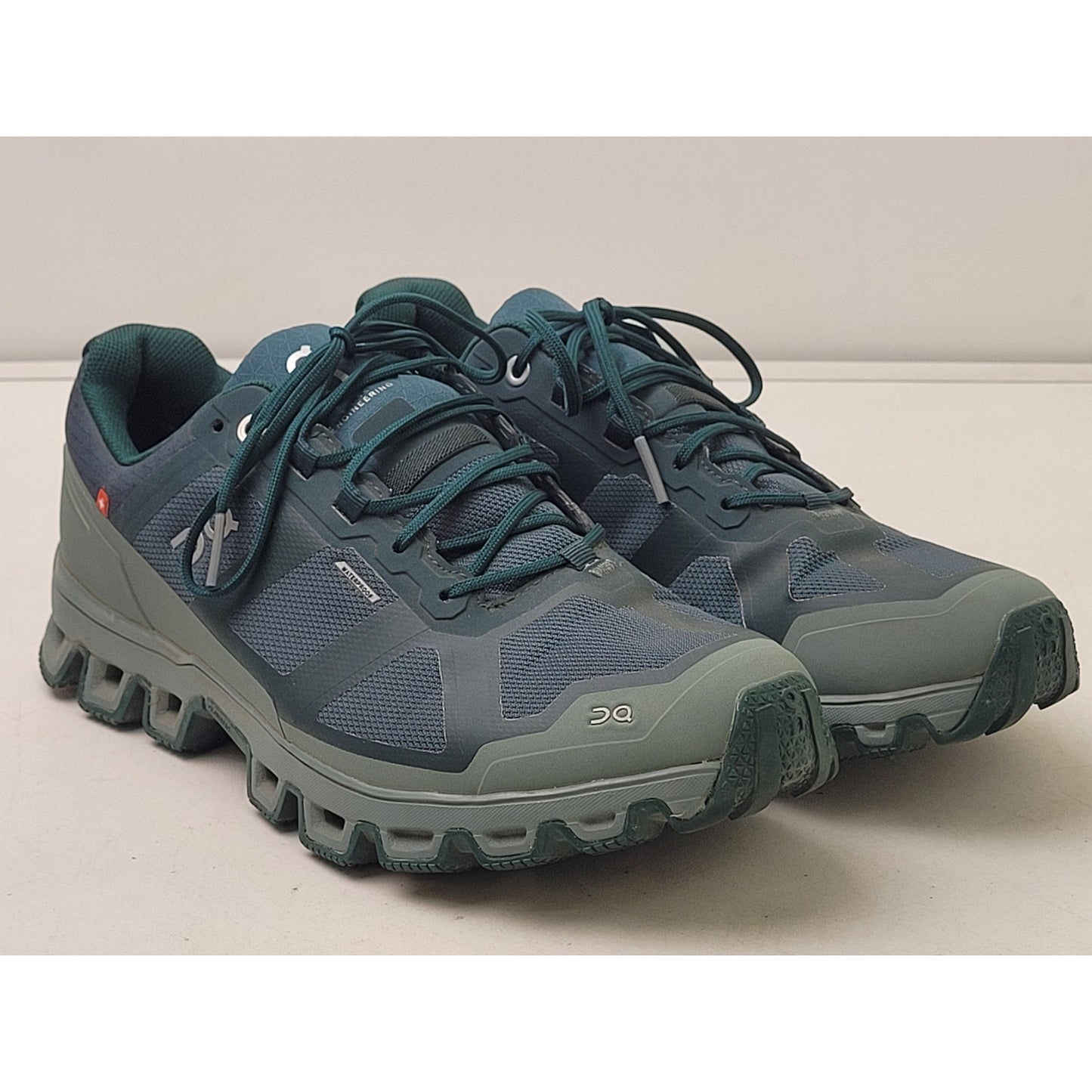 On Running Cloudventure Waterproof Trail Shoes Dark Green Women's Sz 9