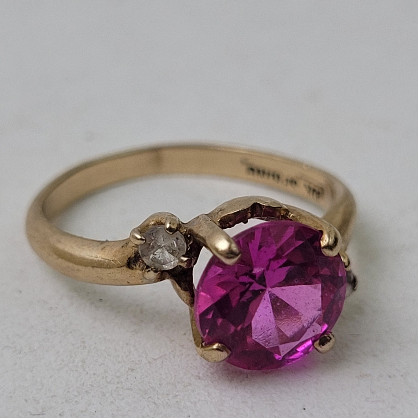 Vintage 10K Yellow Gold Vibrant Pink Stone & Diamond Ring Sz 4.5 | 2.18 g