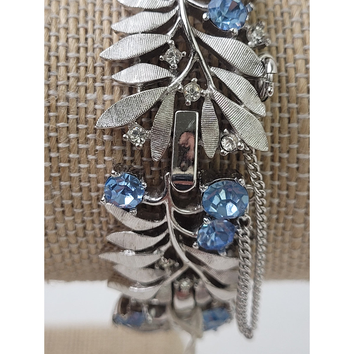Vintage Jewels by Trifari Silver-Tone Laurel Leaf Blue Rhinestone Bracelet NWT