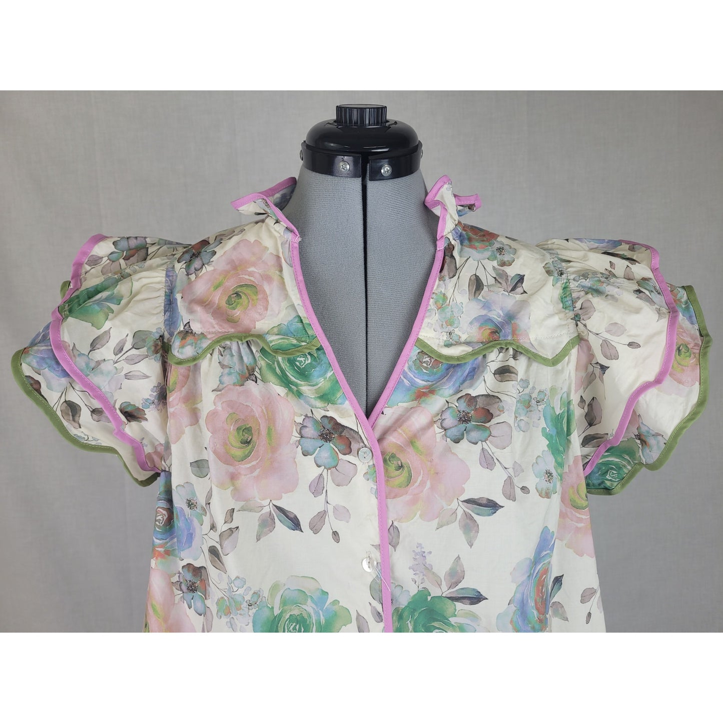 Anthropologie Entro Double Shoulder Ruffle Pastel Floral Print Shirt Sz M