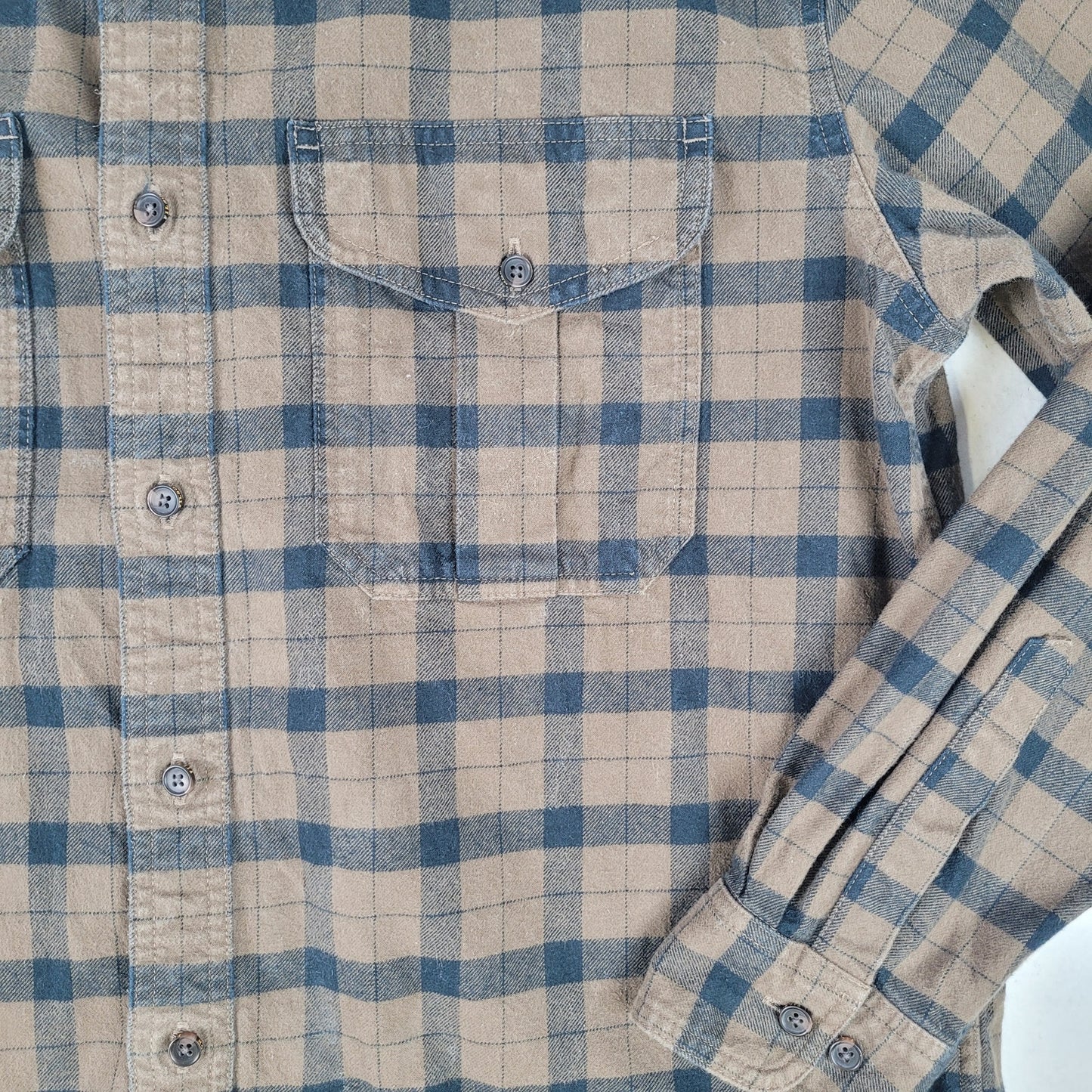 Filson Alaskan Guide Flannel Shirt Brown & Black Plaid | Men's Sz L