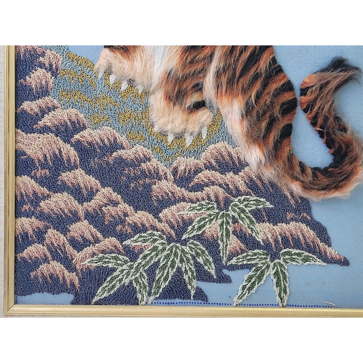 VTG 1960s Japanese Bunka Shisha Embroidered Picture Textured Tiger 19.5" x 15.5"