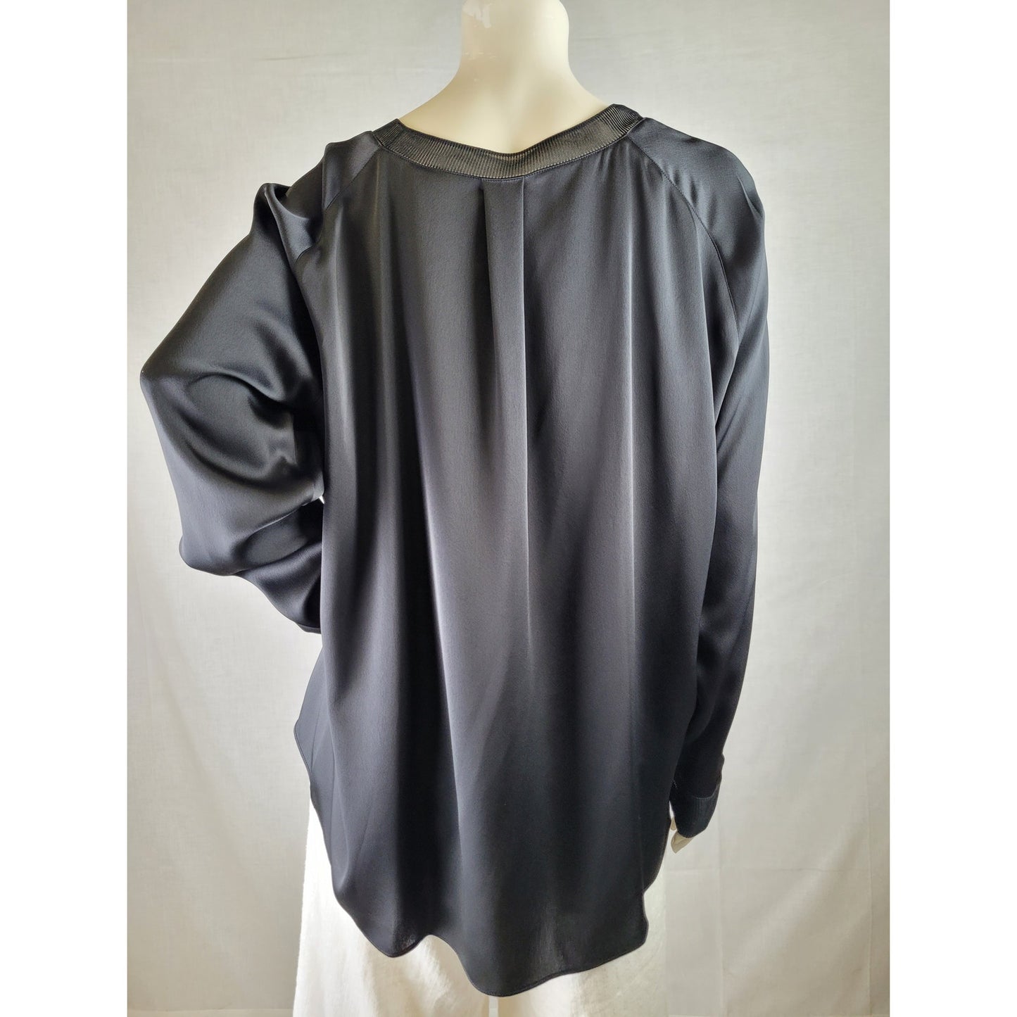 Vince Satin Blouse Sleek Band Collar Raglan Long Sleeves Women's Sz L