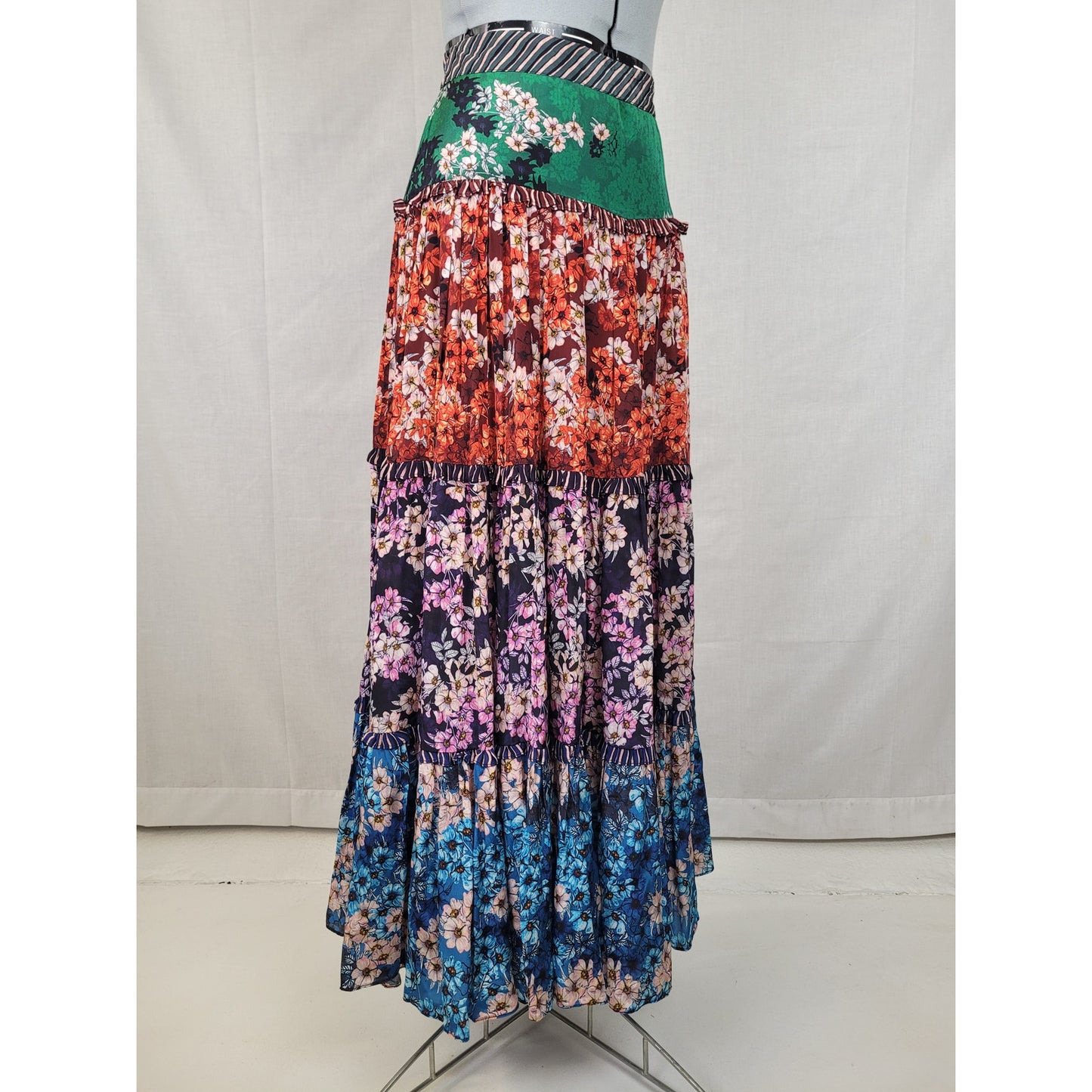 Bhanuni by Jyoti for Anthropologie Anarosa Tiered Maxi Skirt Floral Print Sz 8