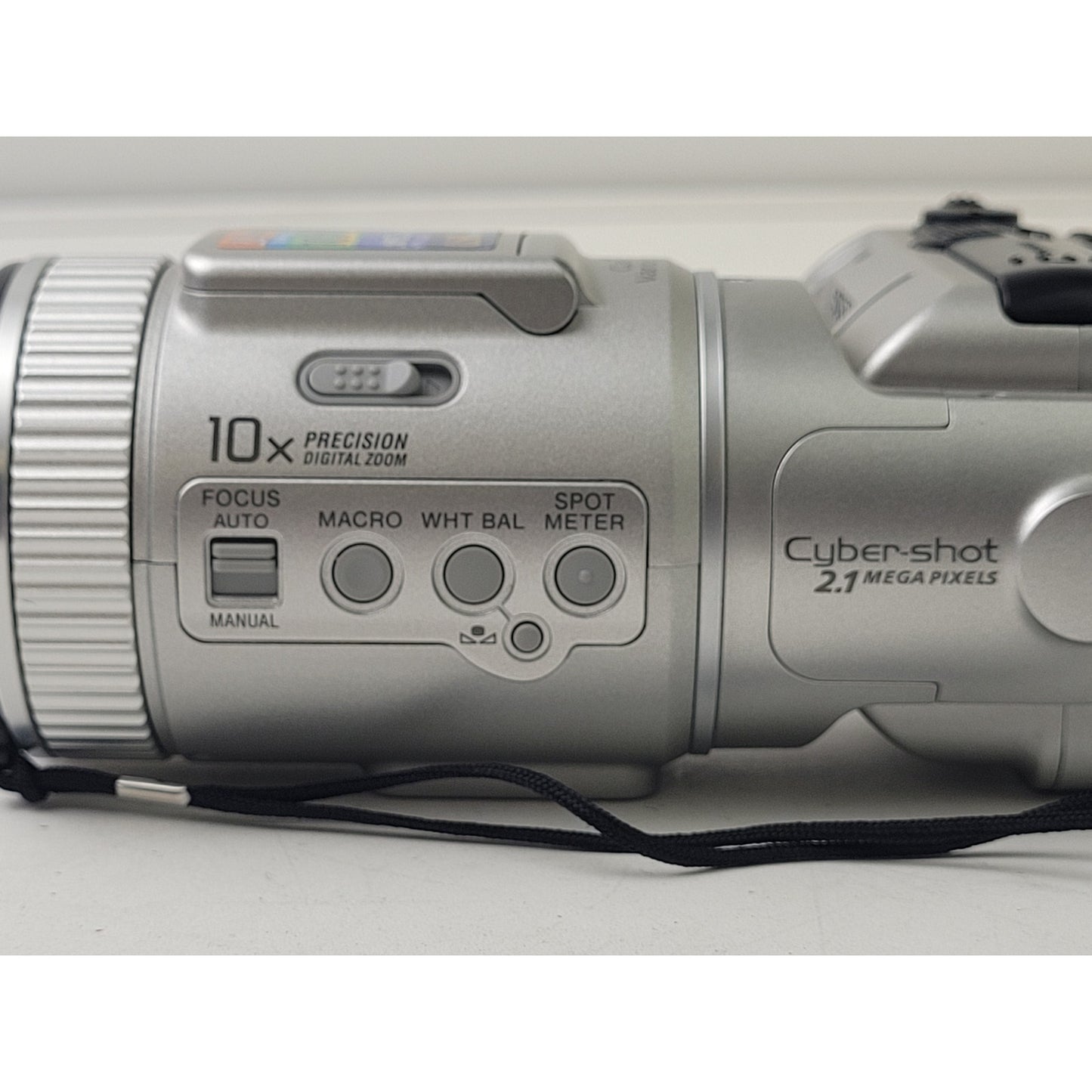 Sony Cyber-Shot Movie Still Camera DSC-F717 w Battery, SD Card, Charger | Repair