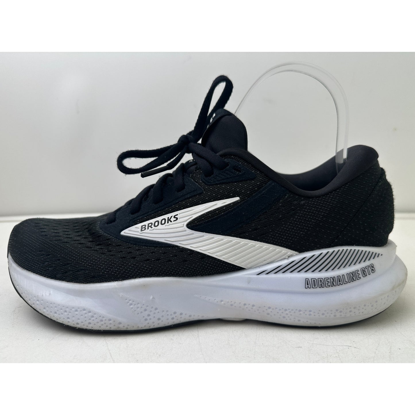Brooks Adrenaline GTS 24 Black / White Running Shoes Women's Sz 8.5