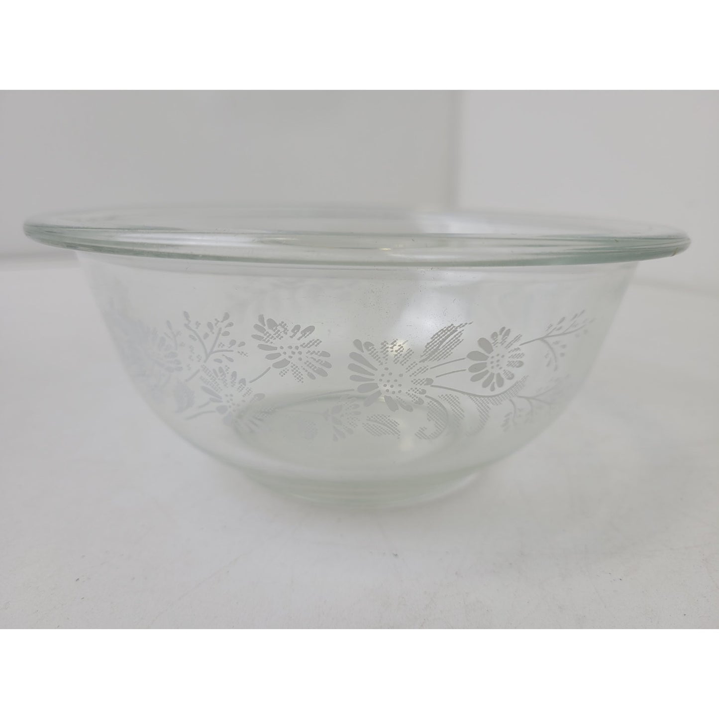 Vintage Pyrex Colonial Mist Nesting Bowls Set of 4 White Daisy Batter Bowls USA