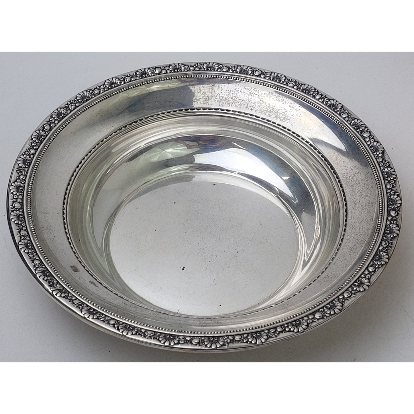 Medici Sterling Silver 10" Diameter Bowl w Decorative Trim 2 1/8" H | 10.5 Oz