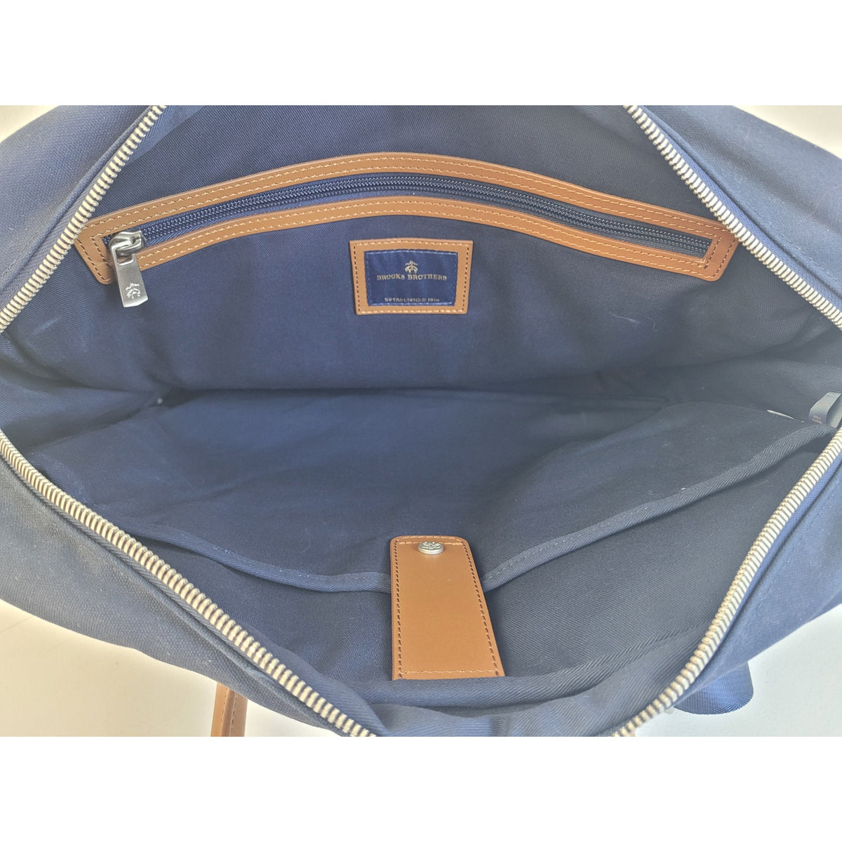 Brooks Brothers Wells Briefcase Navy Blazer Colorway w Brown Leather Handles EUC