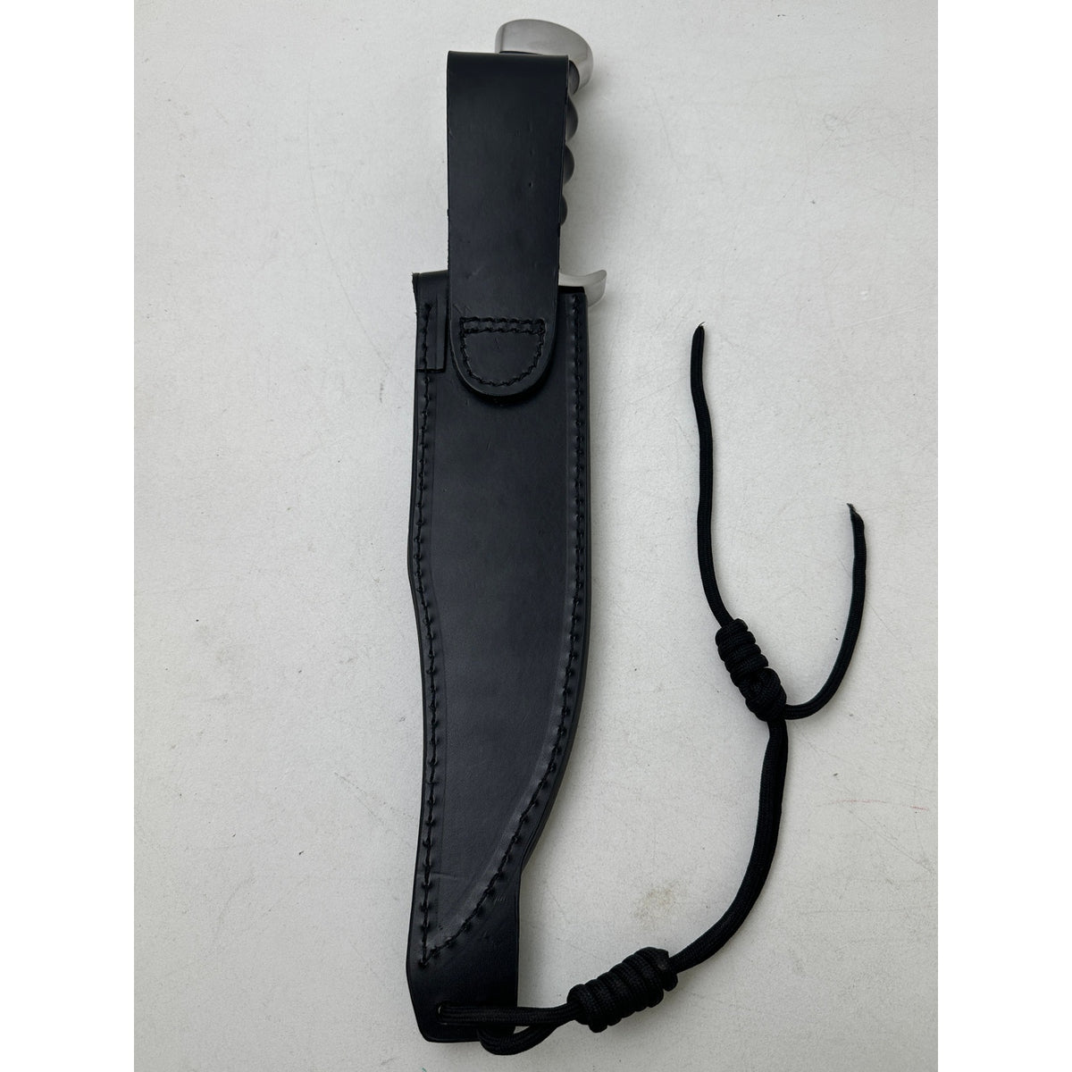United Cutlery Gil Hibben Legionnaire Bowie Knife with Leather Sheath