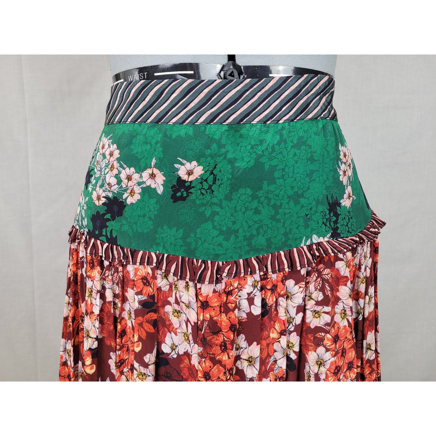 Bhanuni by Jyoti for Anthropologie Anarosa Tiered Maxi Skirt Floral Print Sz 8