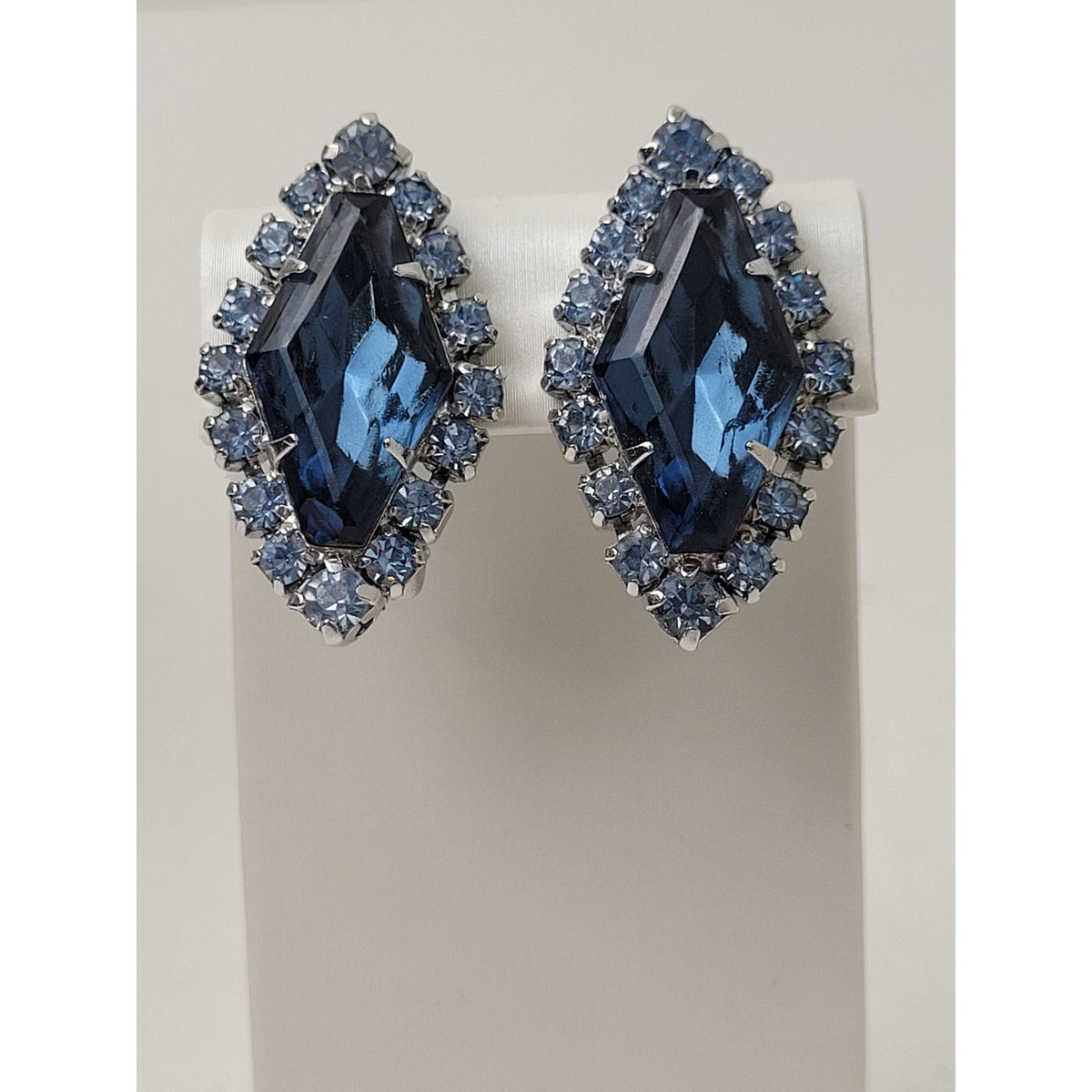 Vintage Blue Rhinestone Hollywood Regency Statement Bracelet & Earrings