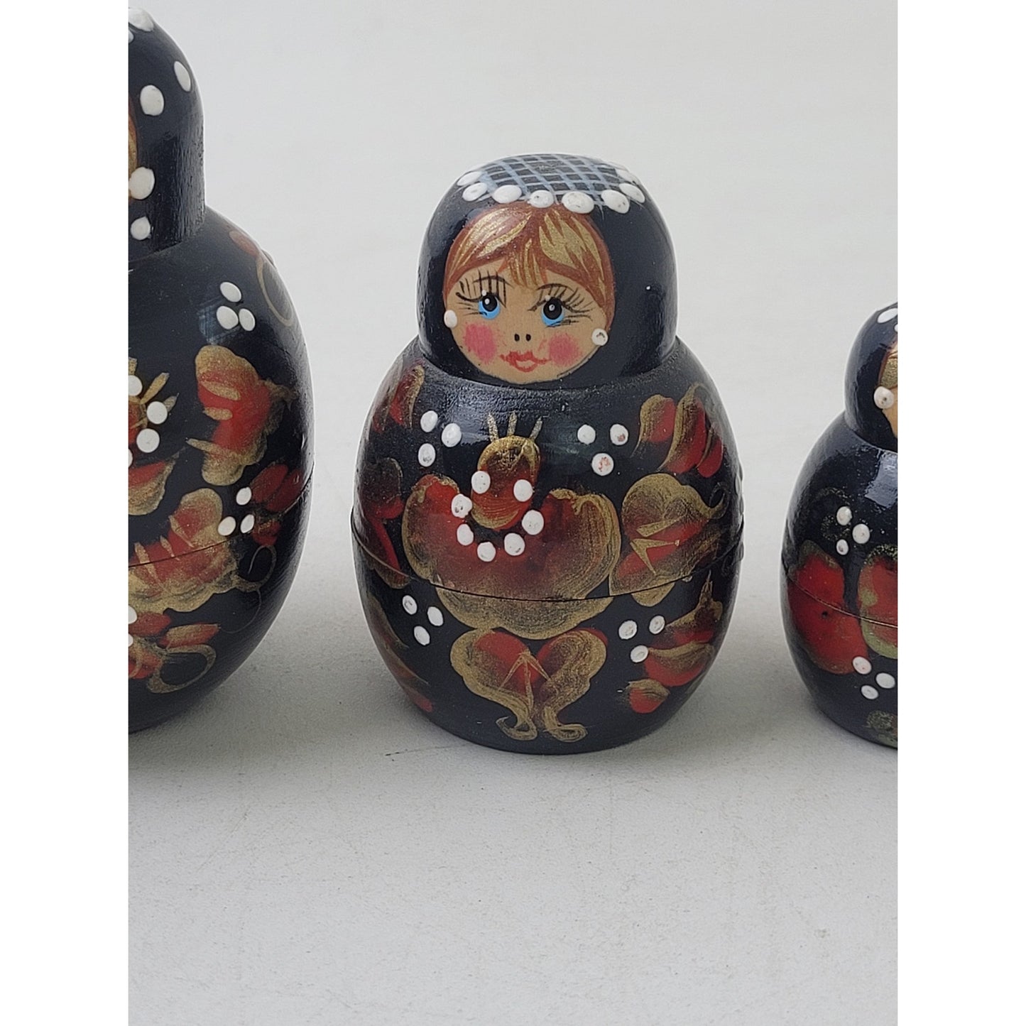 Vintage Hand-Painted Matryoshka Nesting Doll Set | 11 pieces | 6 1/4" Tall