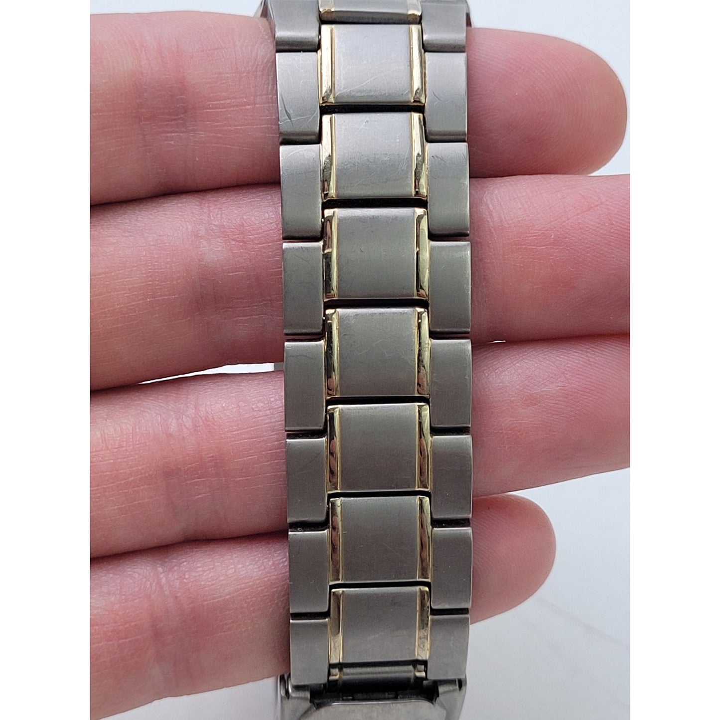Vintage Seiko Titanium 50 M Silver & Gold Tone Men's Watch 7N42 0XB0 | Working