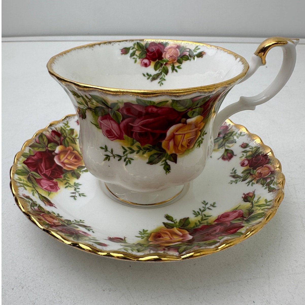 Vintage Royal Albert "Old Country Roses" Bone China Teacup & Saucer | Set of 3