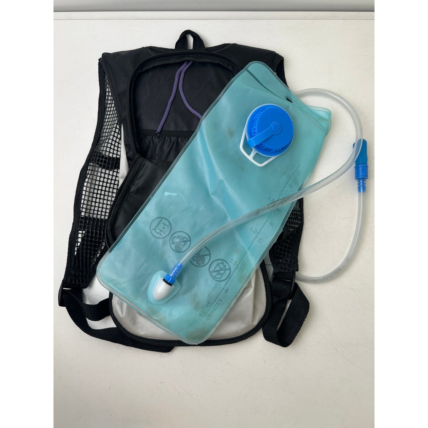 Juboury Lightweight Black/Silver Hydration Backpack W/ 2L Water Bladder