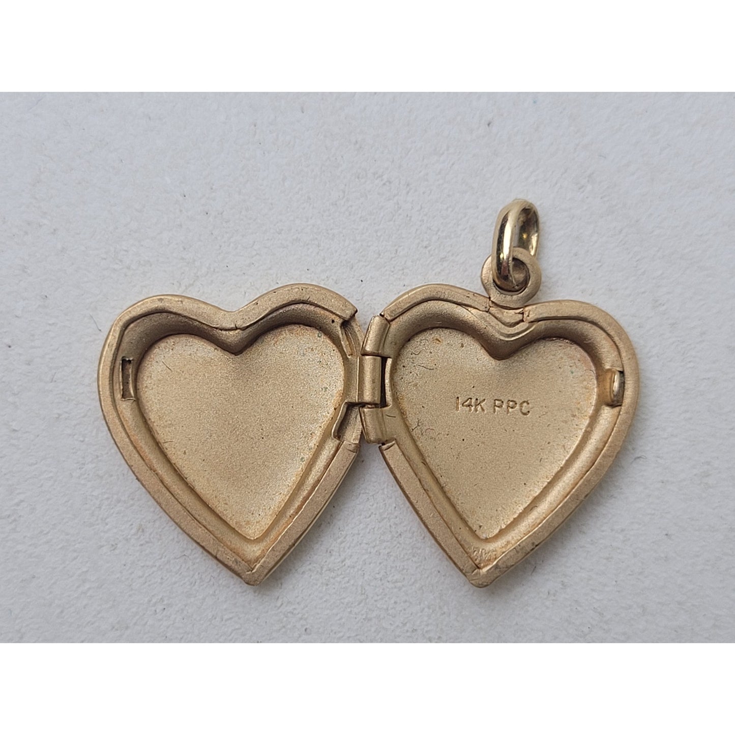 VTG 14K Solid Yellow Gold Puffy Heart Locket on 12K GF Chain | Heart - 2.2 Grams