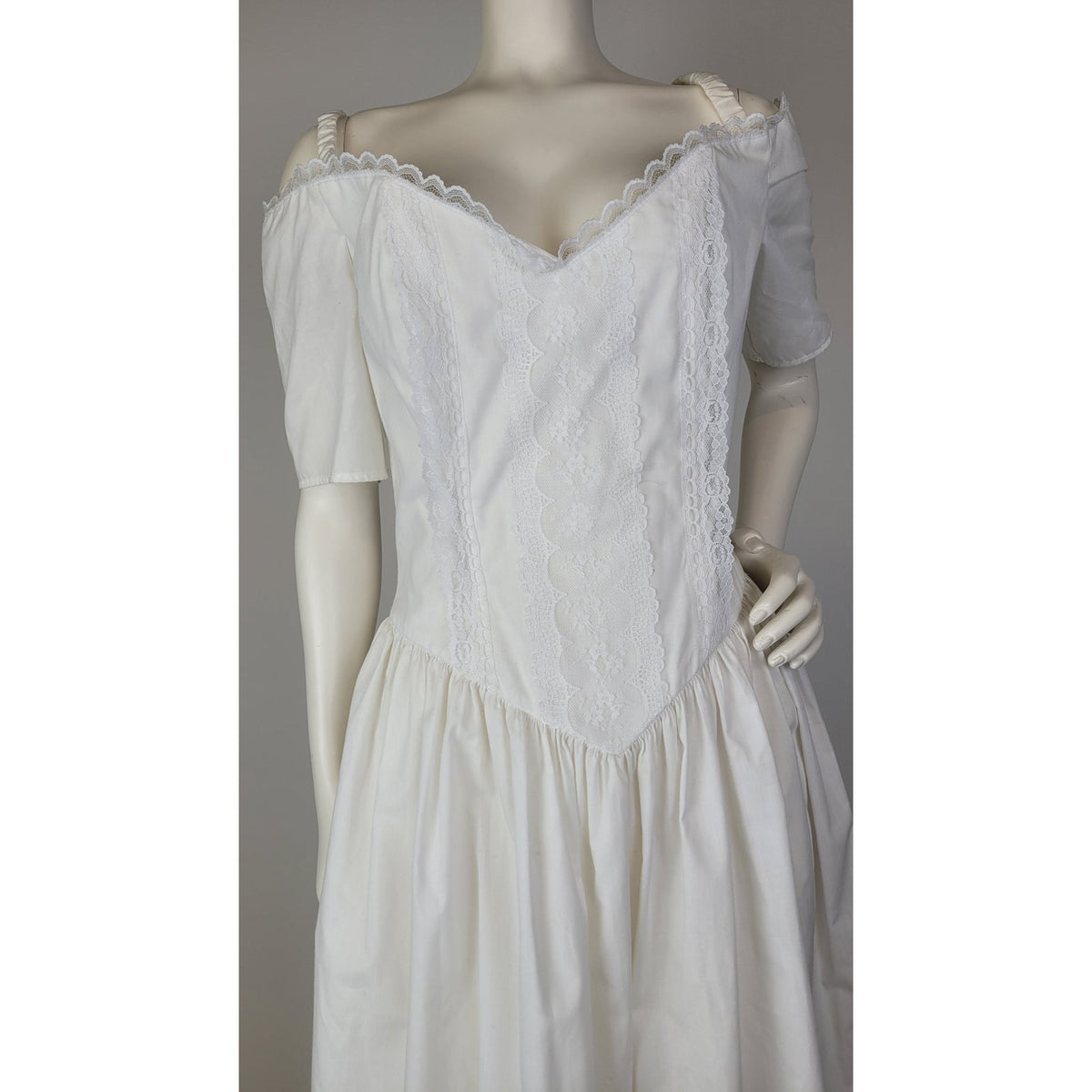 Vintage 1980s Gunne Sax White Off-the-Shoulder Bridal Midi Dress Sz M