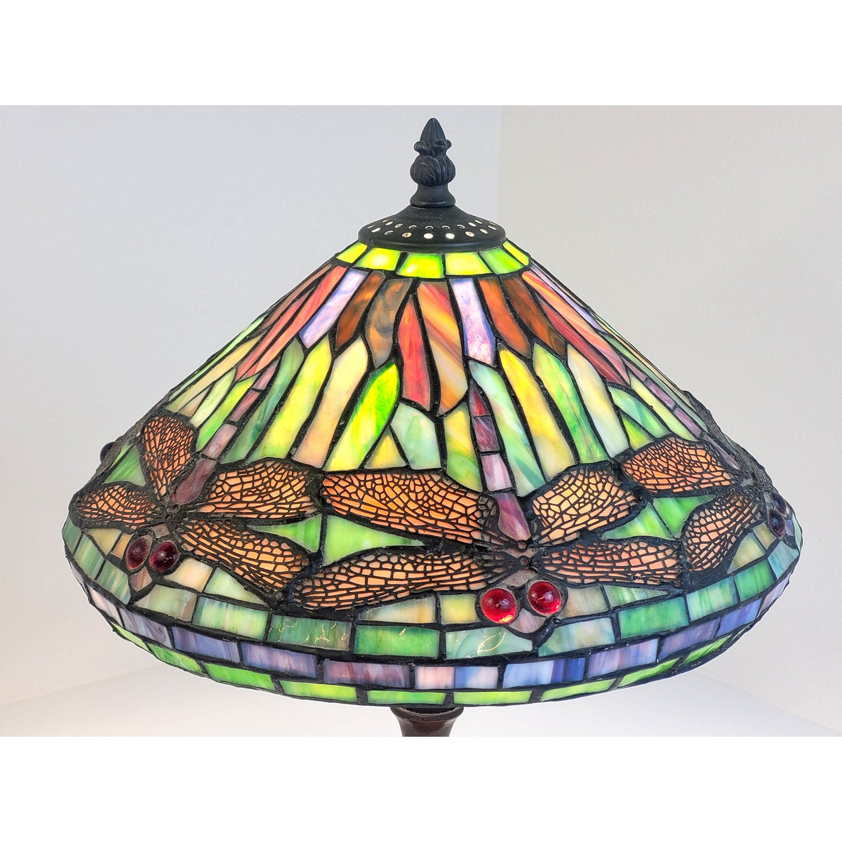90s Meyda Tiffany Dragonfly Table Lamp Stained Glass Shade Metal Base 16" Tall
