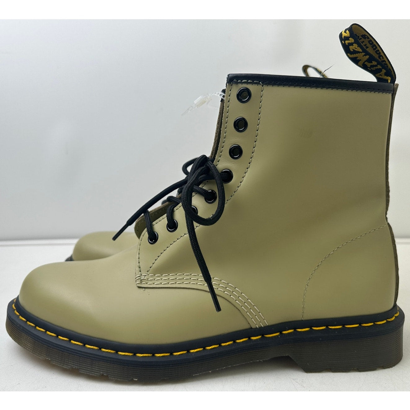 Dr. Martens 1460 Pale Olive Smooth Leather 8-Eye Boots Sz Men's 11 / Women's 12