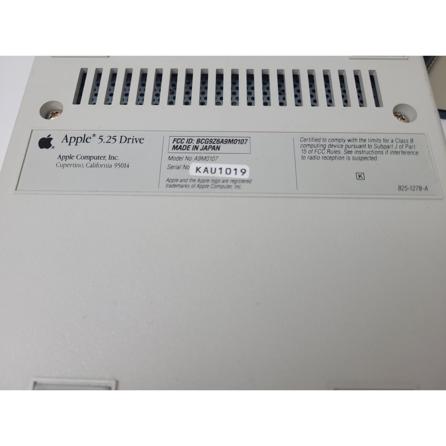 Apple IIc Computer Monitor w Keyboard, Mouse, & External Floppy Drive + Accessories