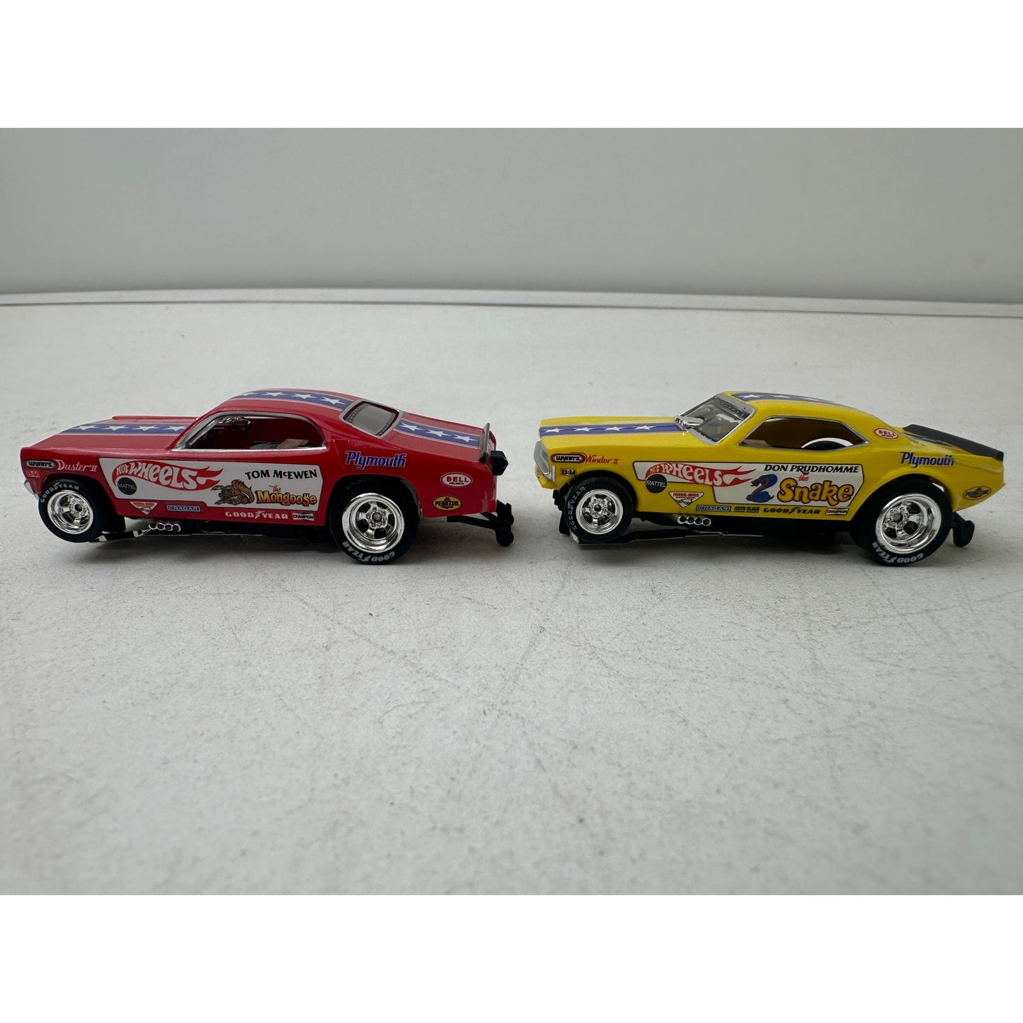 Auto World 4Gear Hot Wheels Snake & Mongoose HO Scale Slot Car 2-Pack Set